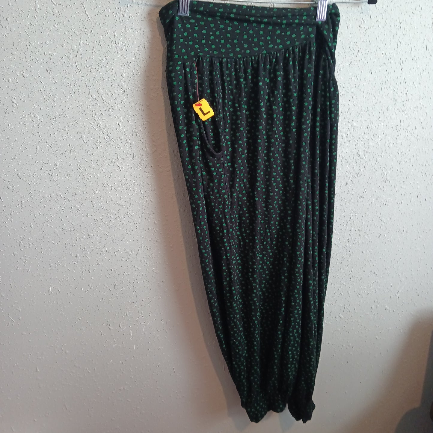 Kob Black and Green Pants - Gently Used