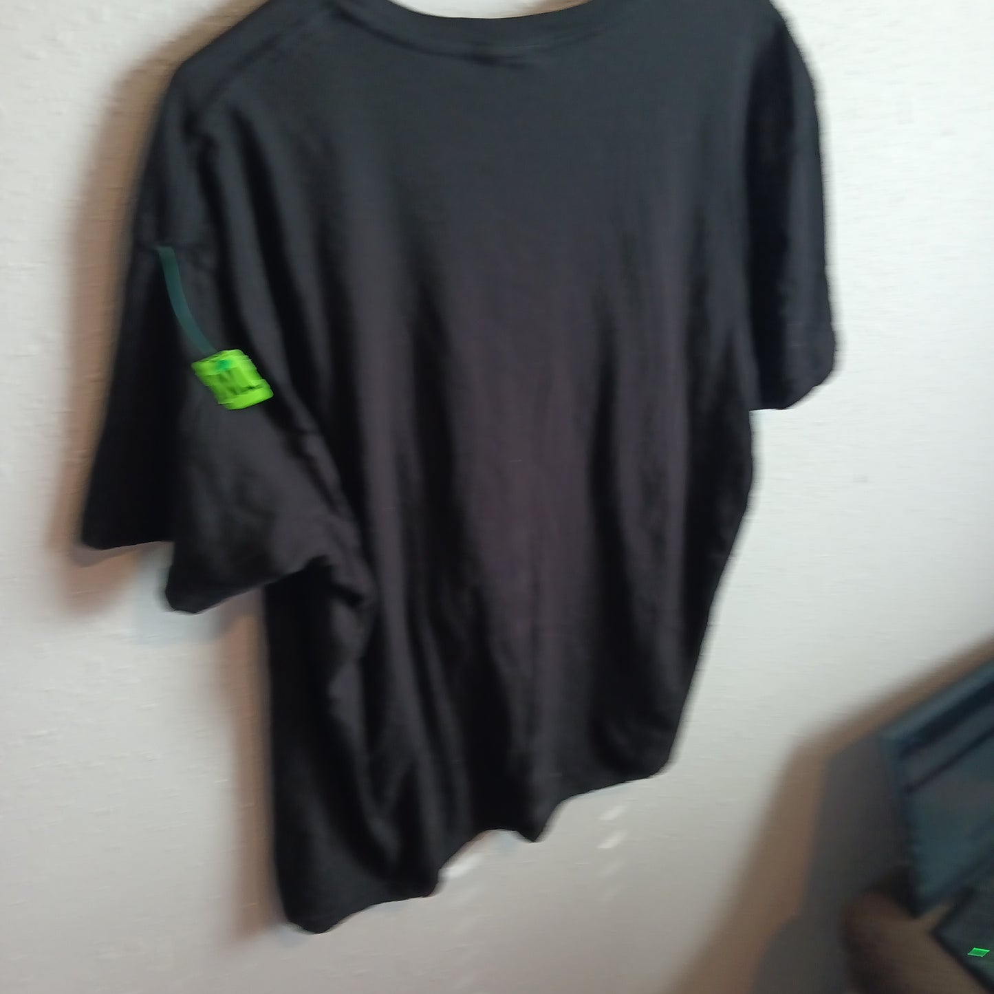 Black Graphic Labrynth Short Sleeve Tshirt - Gently Used