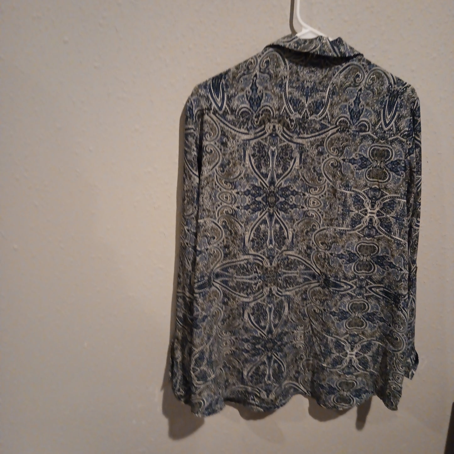 Westport 1962 Blue Paisley Long Sleeve Button Up Blouse XXL - Gently Used