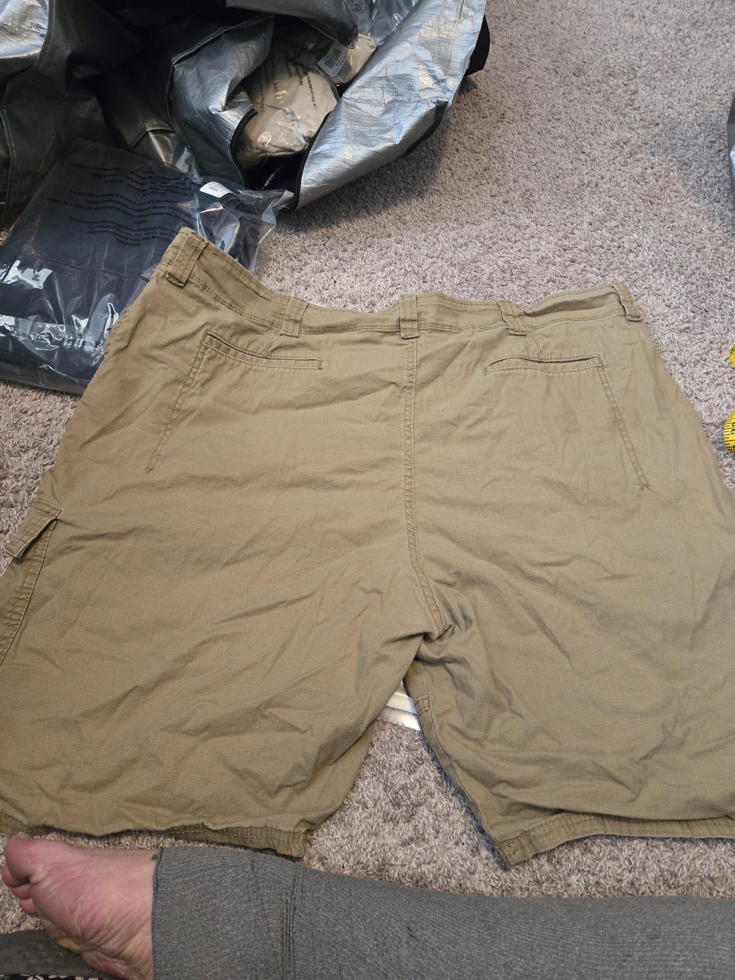 Wrangler Relaxed Fit Tan Shorts - Gently Used