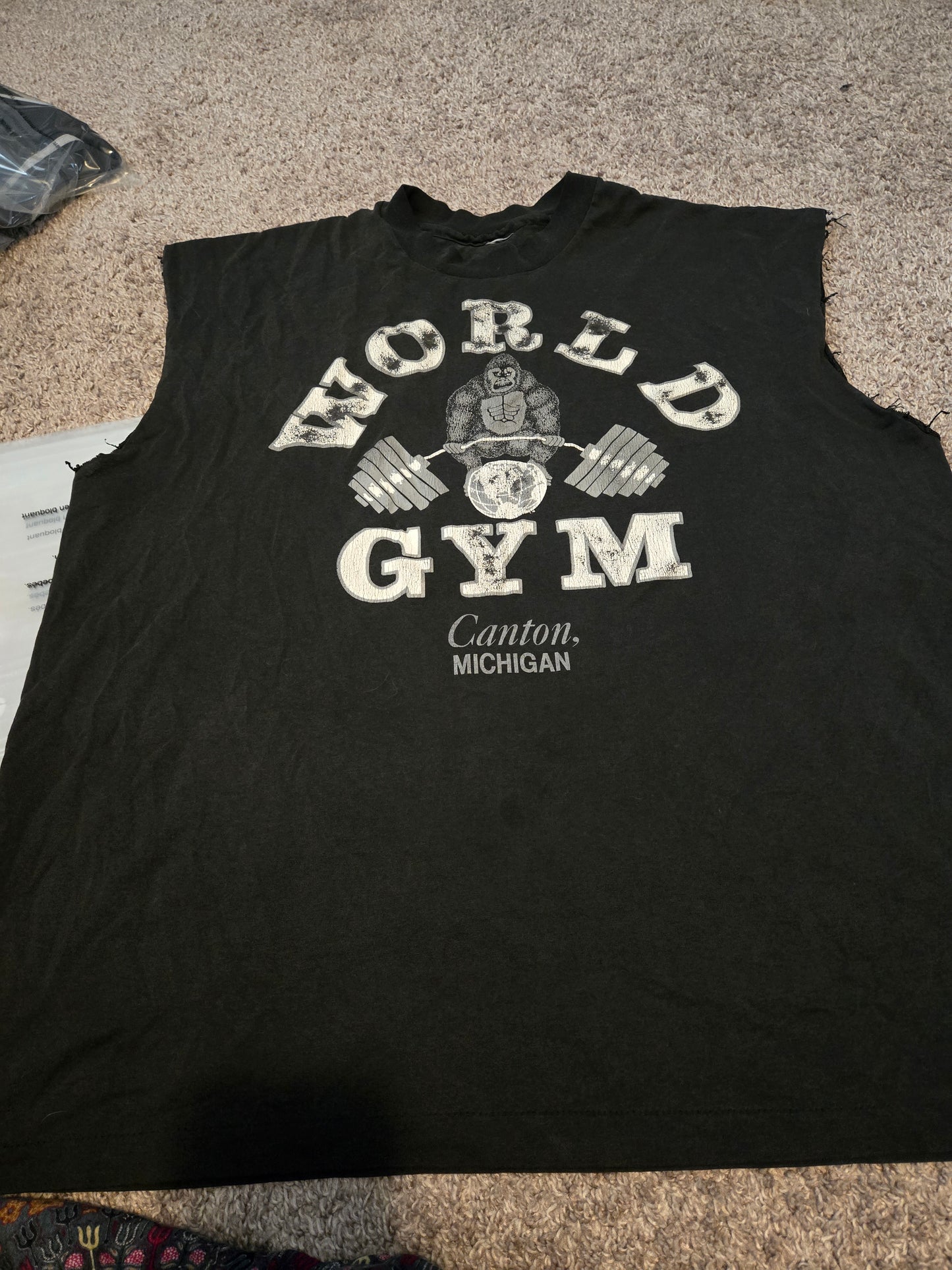 World Gym Black Sleeveless Shirt - Gently Used