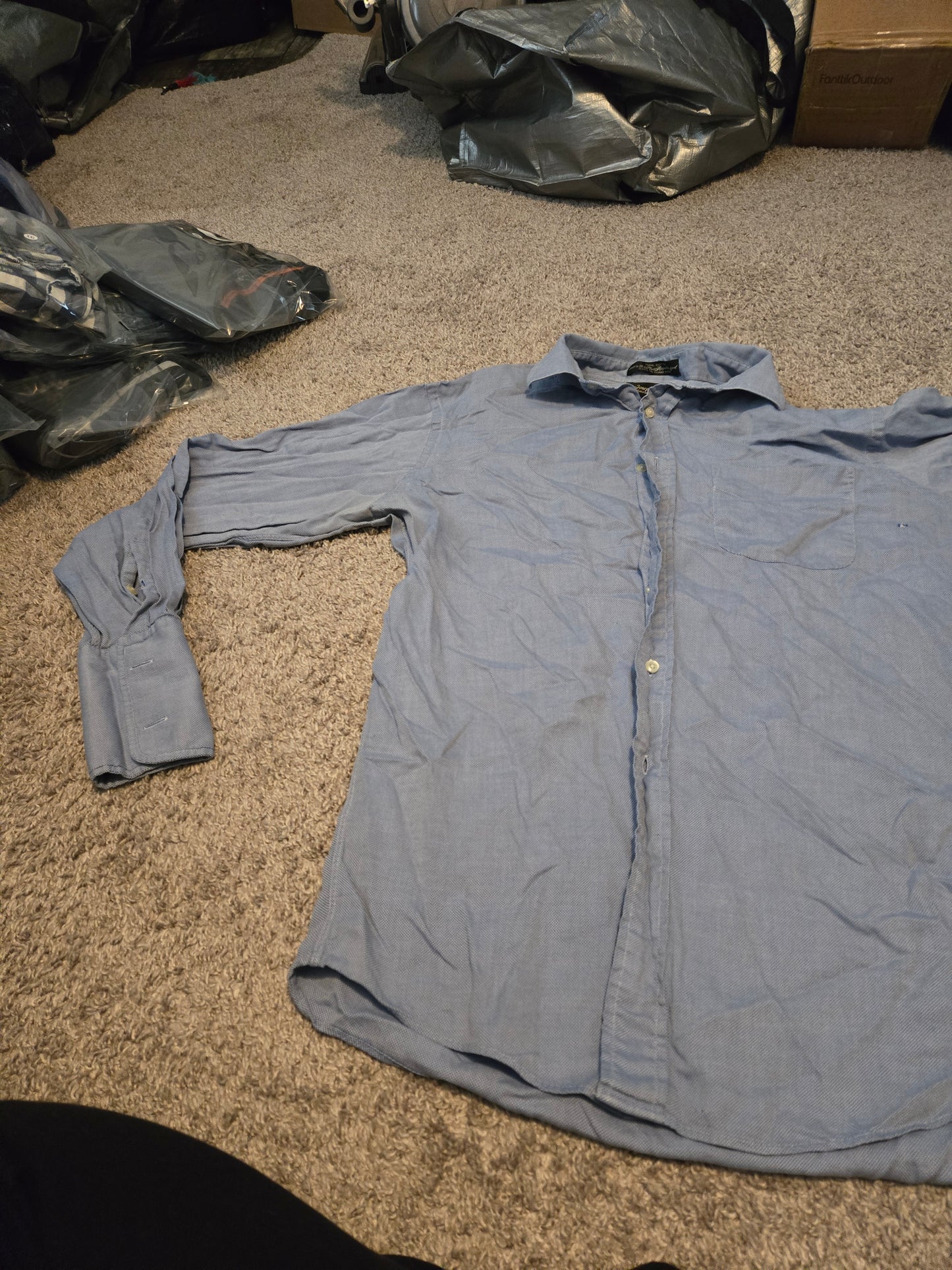 Joseph A. Bank Light Blue Long Sleeve Button Up Shirt - Gently Used