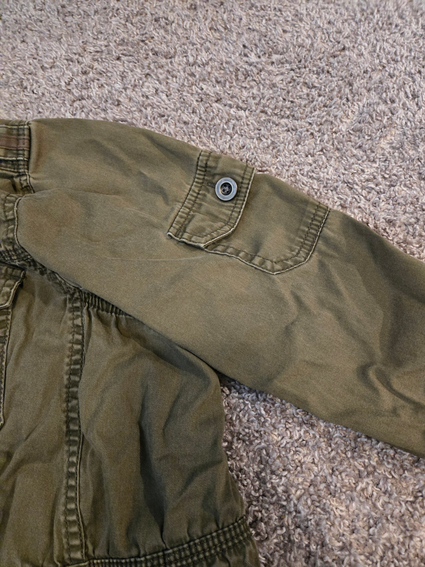 Sonoma Green Long Sleeve Button Up Shirt with Pockets - Gently Used