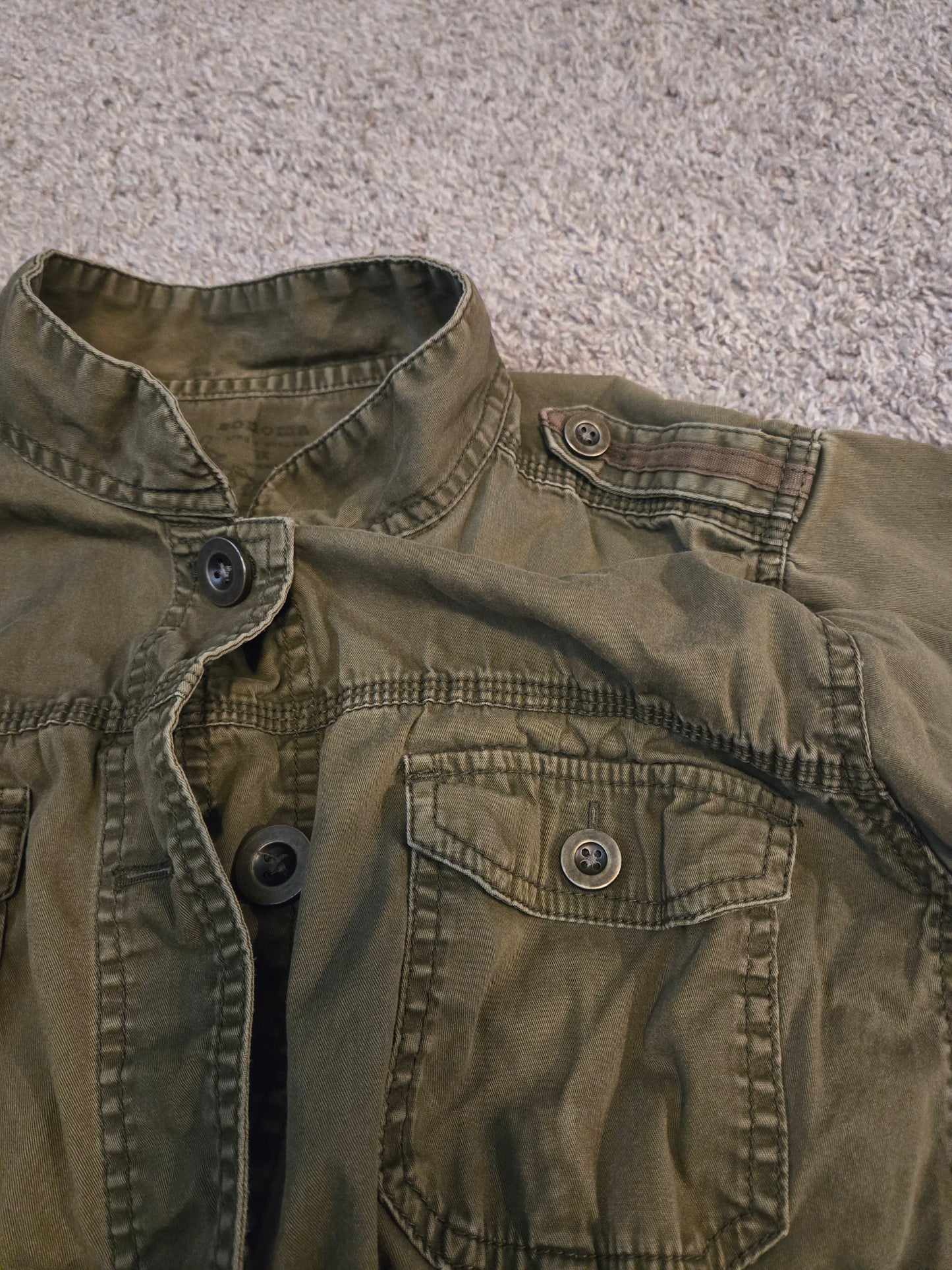Sonoma Green Long Sleeve Button Up Shirt with Pockets - Gently Used