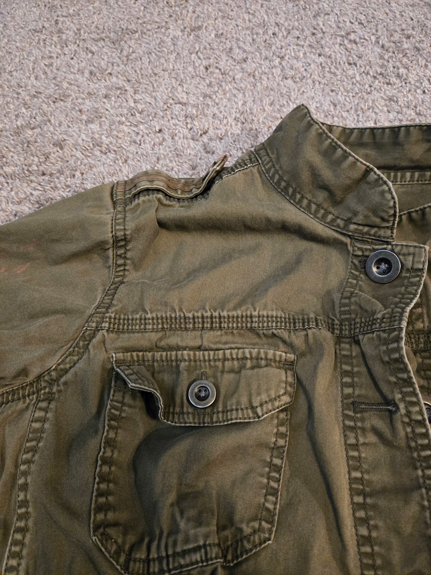 Sonoma Green Long Sleeve Button Up Shirt with Pockets - Gently Used