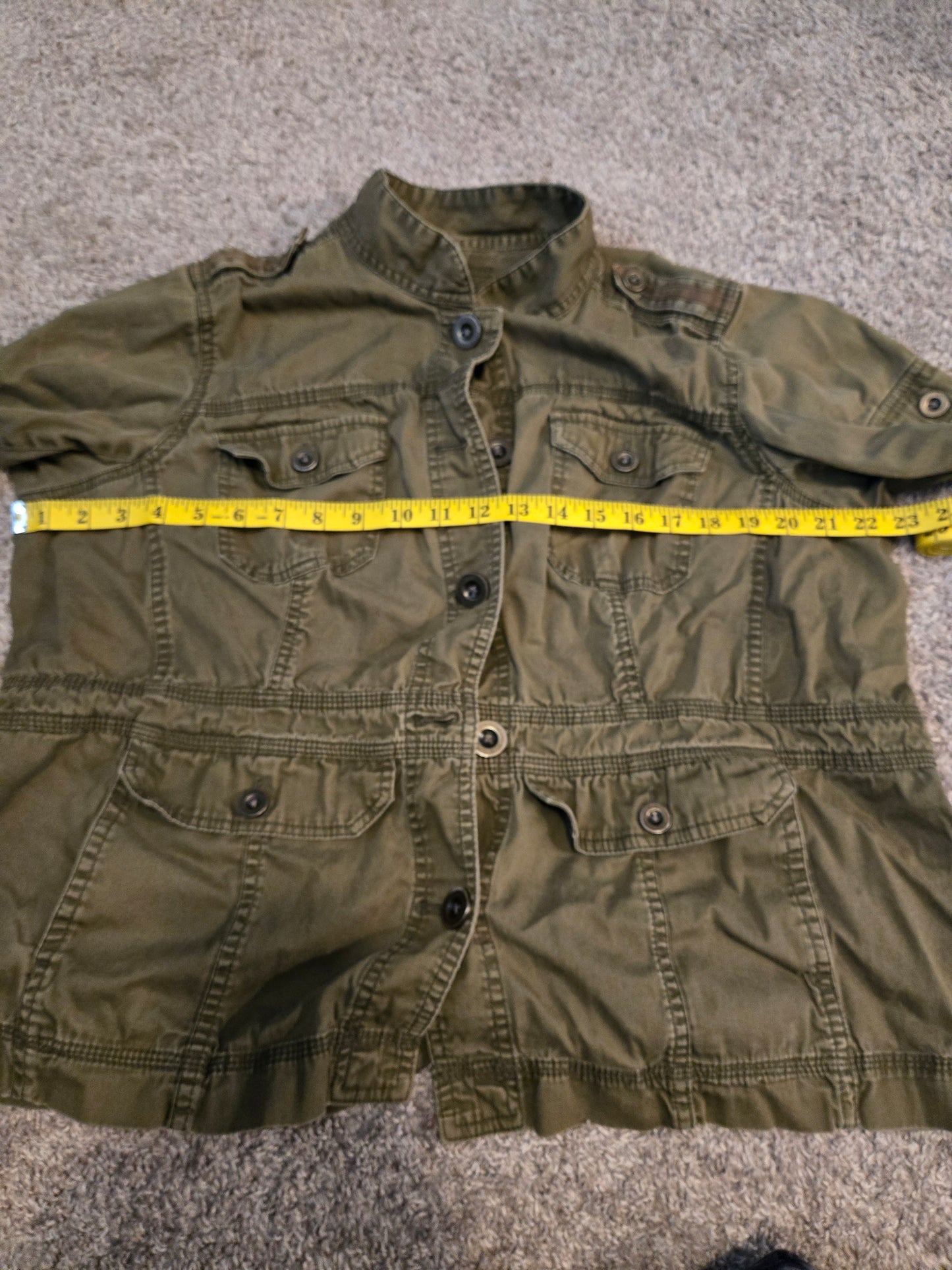Sonoma Green Long Sleeve Button Up Shirt with Pockets - Gently Used
