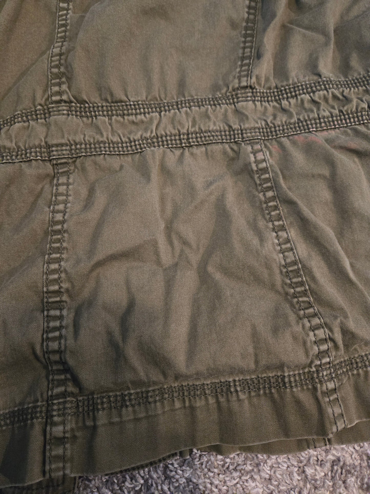 Sonoma Green Long Sleeve Button Up Shirt with Pockets - Gently Used