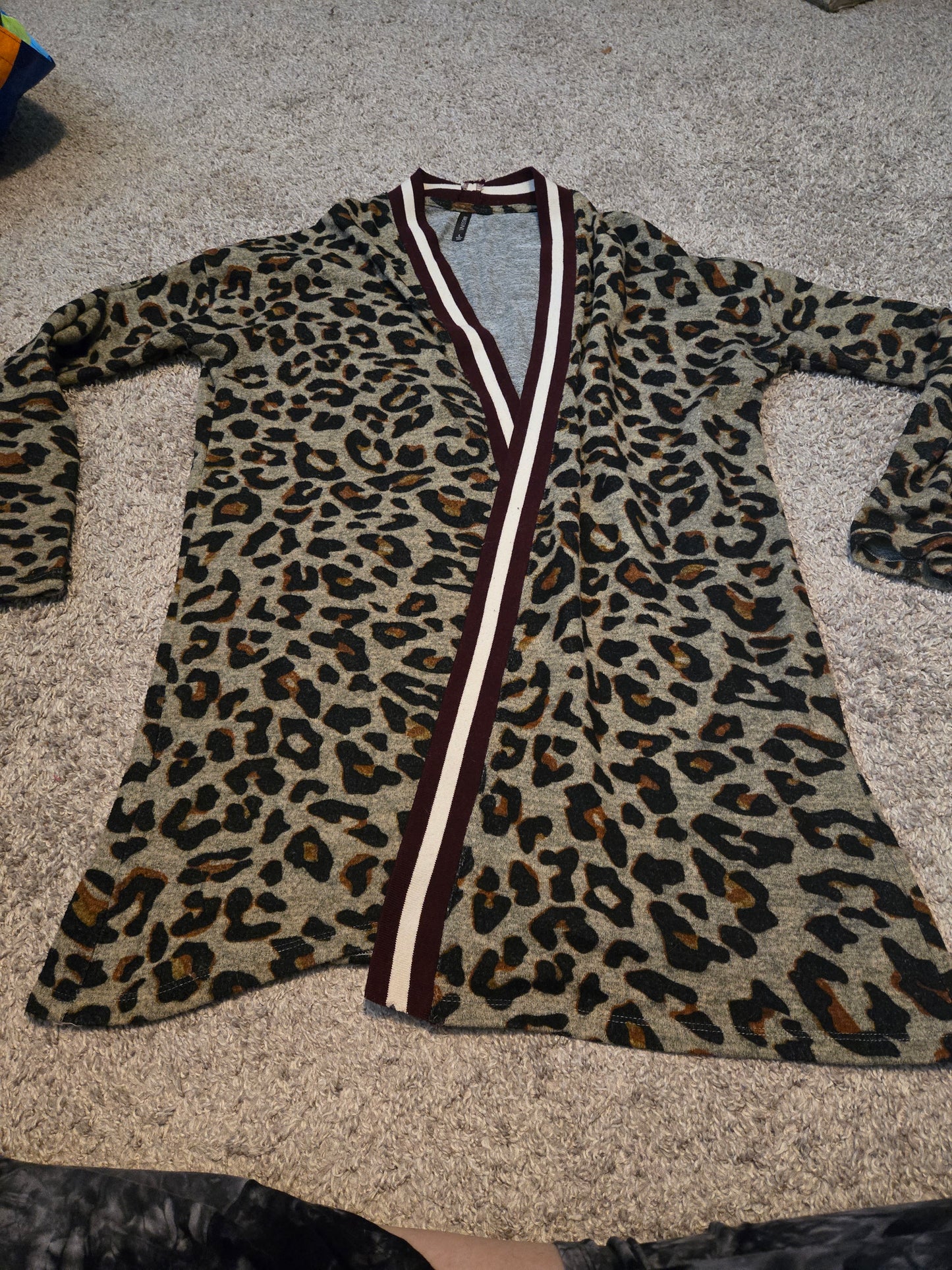 Massini Animal Print Long Sleeve Open Front Cardigan Style Sweater - Gently Used