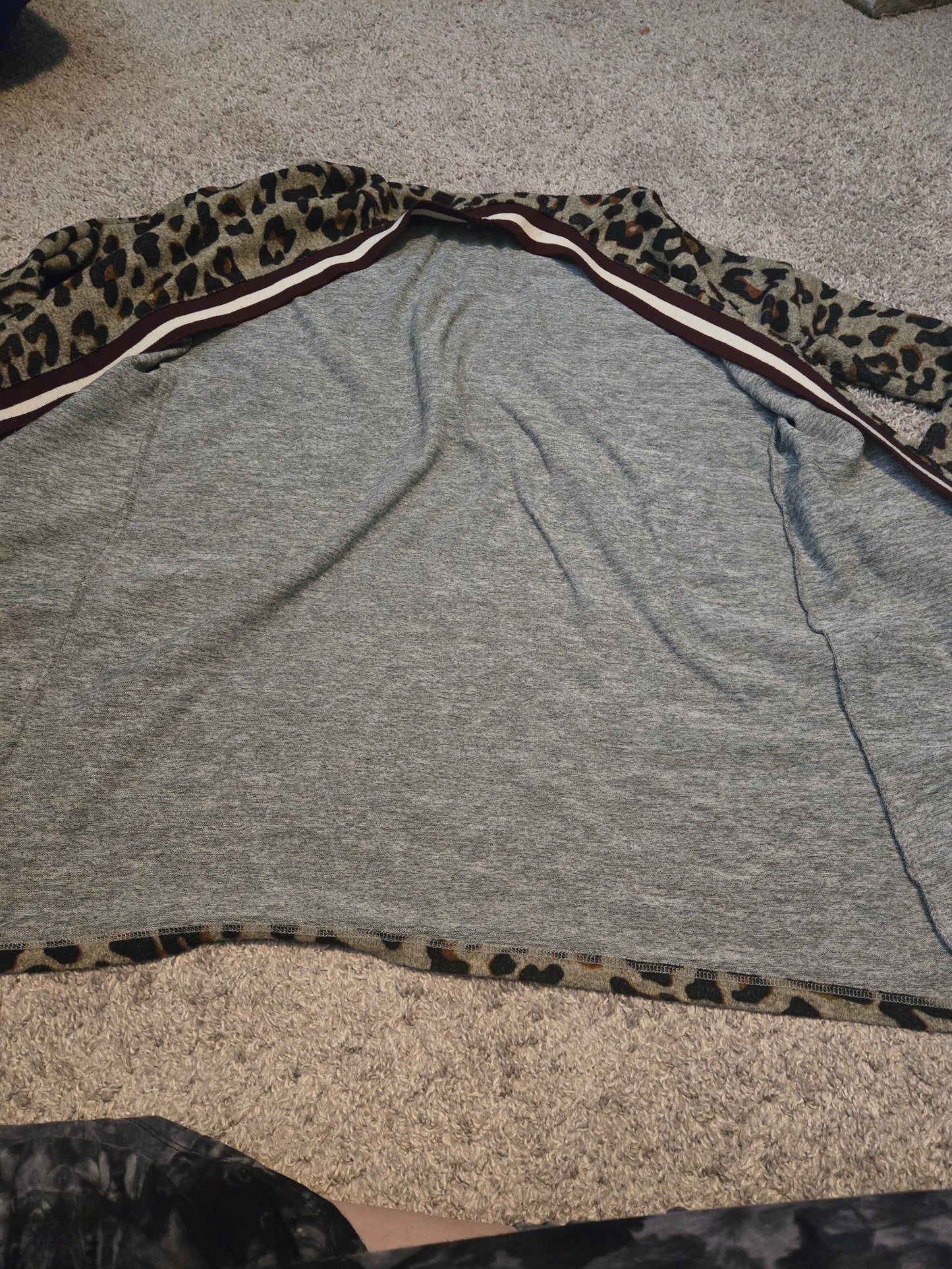 Massini Animal Print Long Sleeve Open Front Cardigan Style Sweater - Gently Used