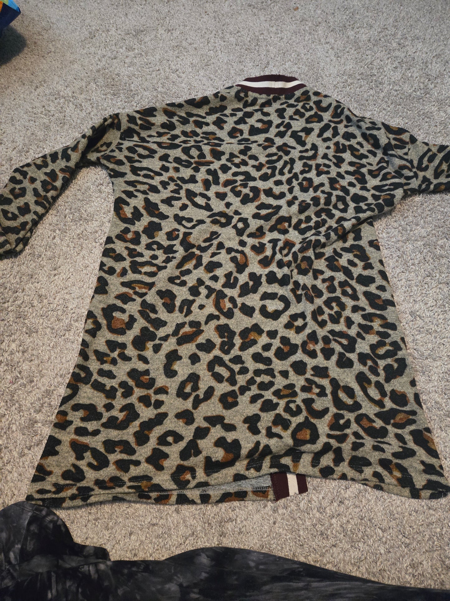 Massini Animal Print Long Sleeve Open Front Cardigan Style Sweater - Gently Used