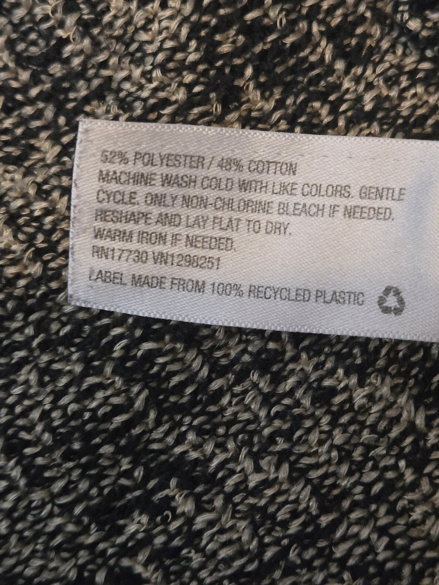 Mossimo Black and Gray Abstract Sweater Cardigan - Gently Used