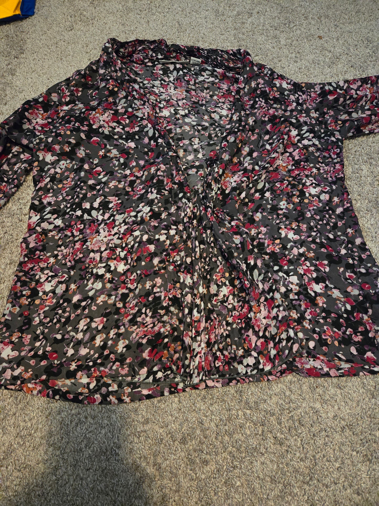 Sag Harbor Floral Print Black and Pink Cardigan - Gently Used