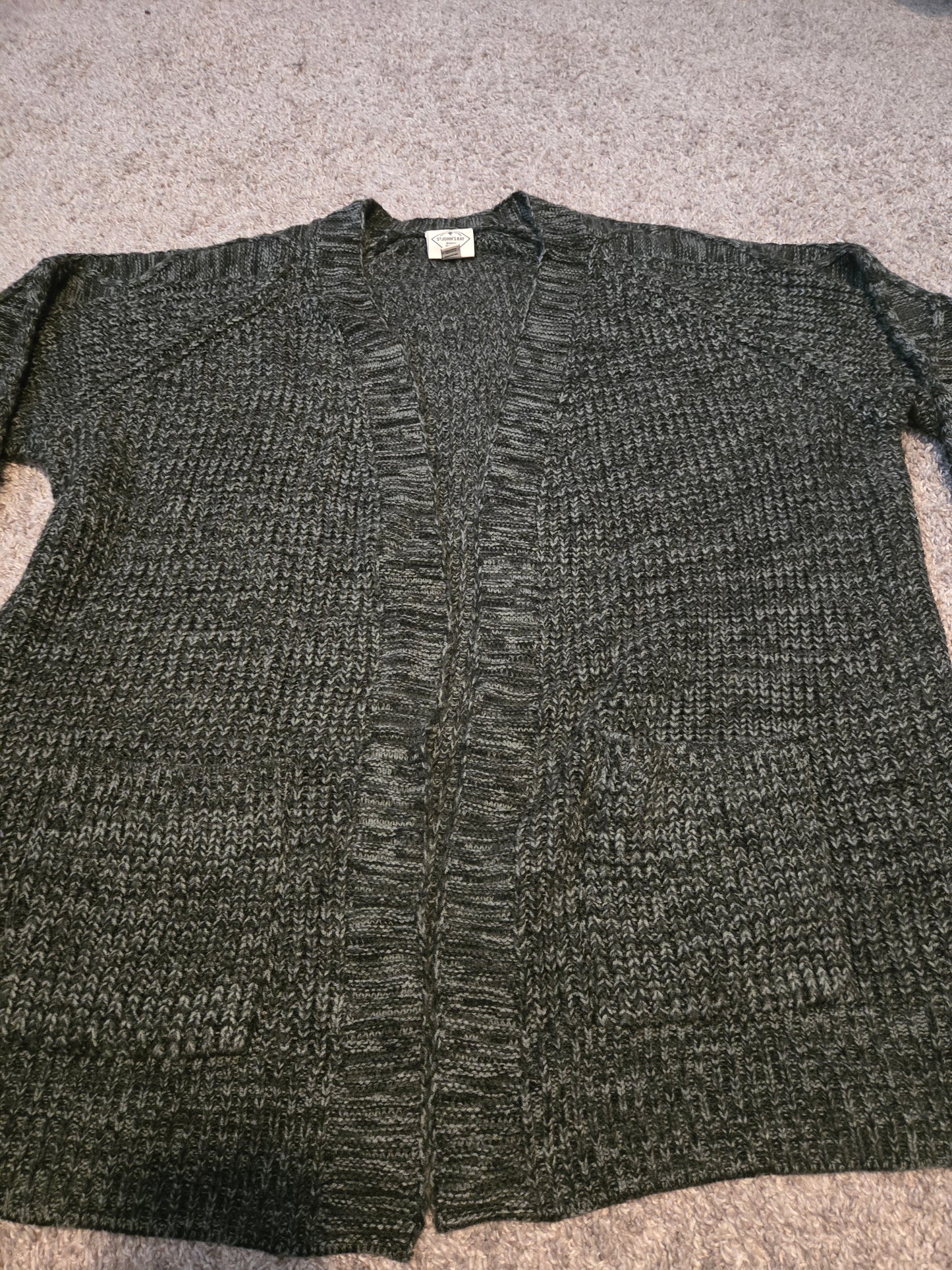 St John's Bay Gray Knit Long Sleeve Cardigan - Gently Used