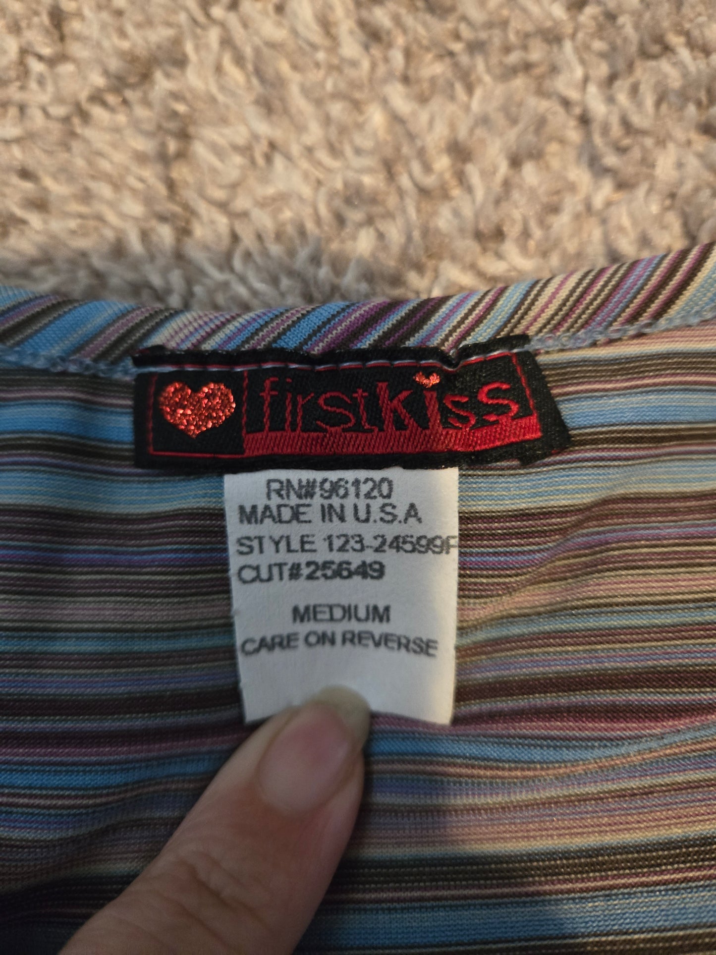 First Kiss Sleeveless Multicolor Shirt - Gently Used