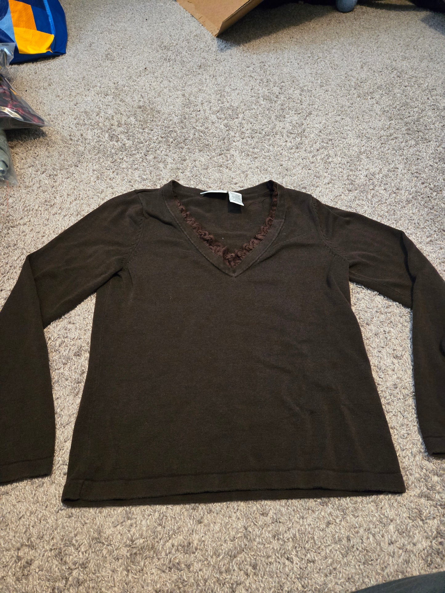 Jacqueline Smith Brown Tight Knit Long Sleeve Shirt - Gently Used