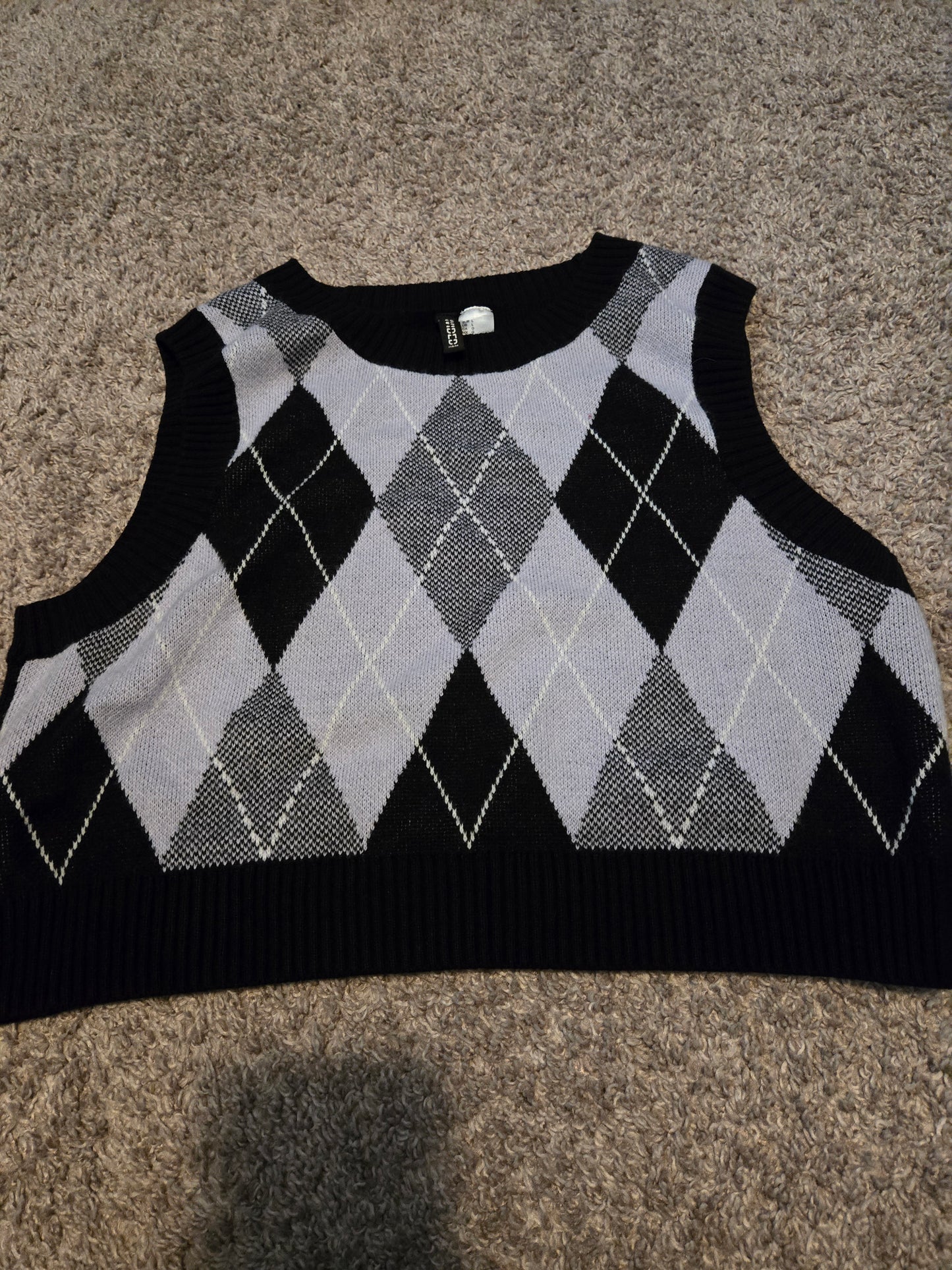 Divided Black and Gray Geometric Sleeveless Sweater Vest