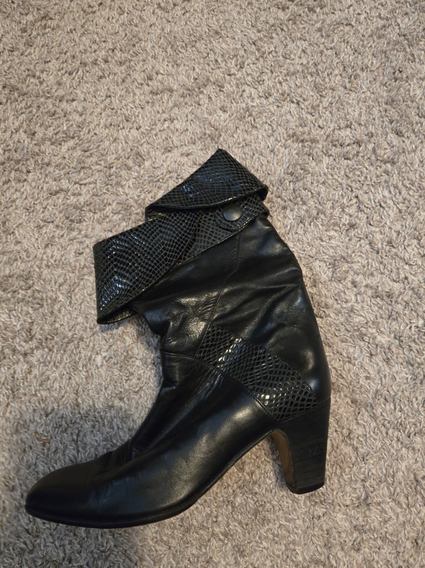 ABulzone Midcalf Black Pull on Boots 2in Heel