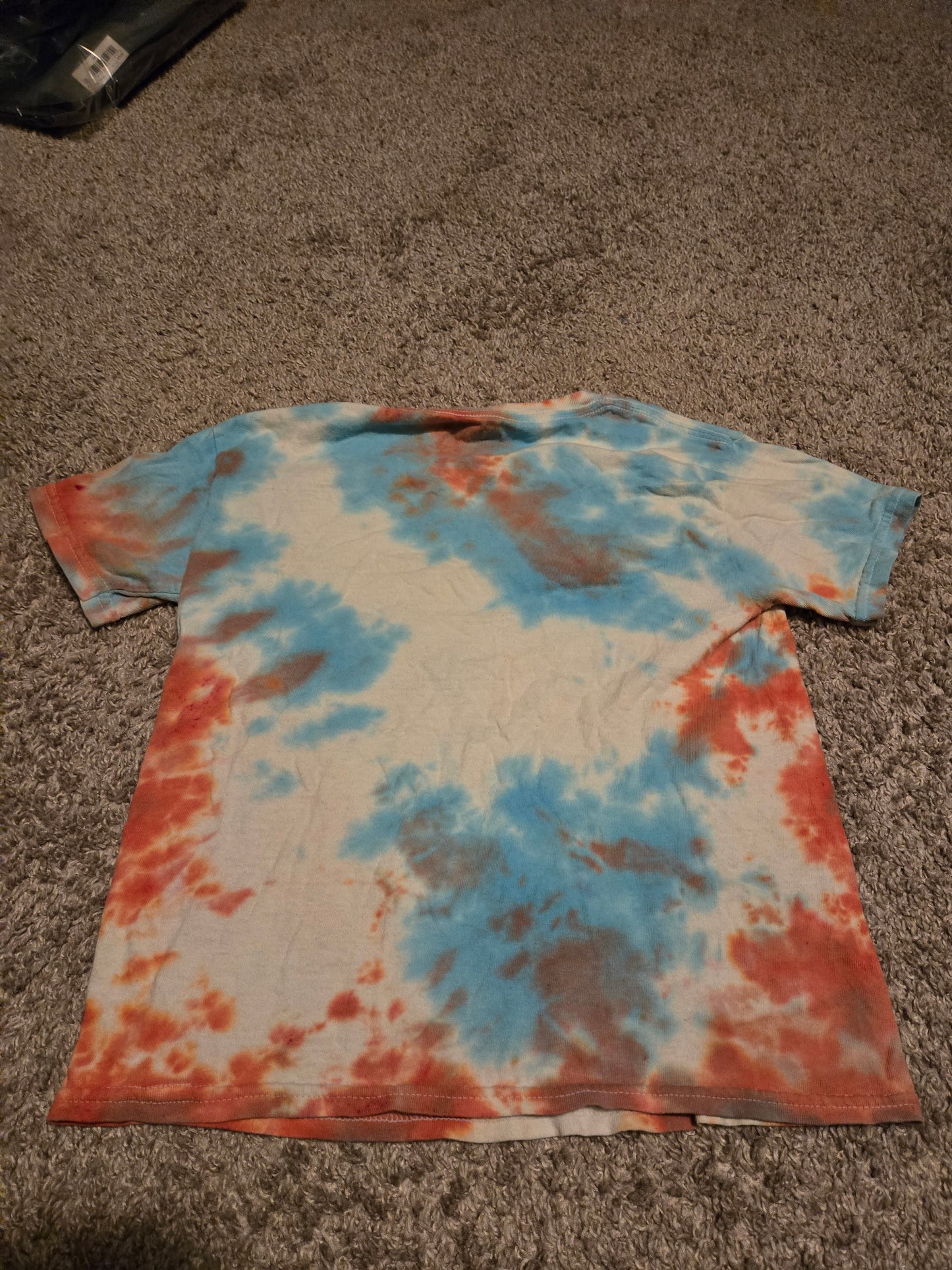 Gilden Tie Dye Blue, White, and Red Short Sleeve TShirt