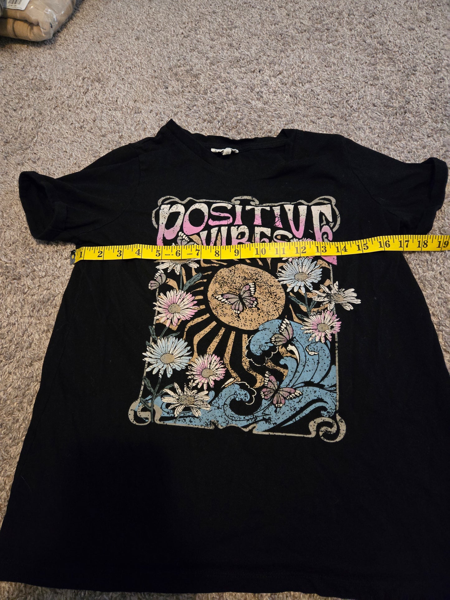 Positive Vibes Black Graphic TShirt Size M
