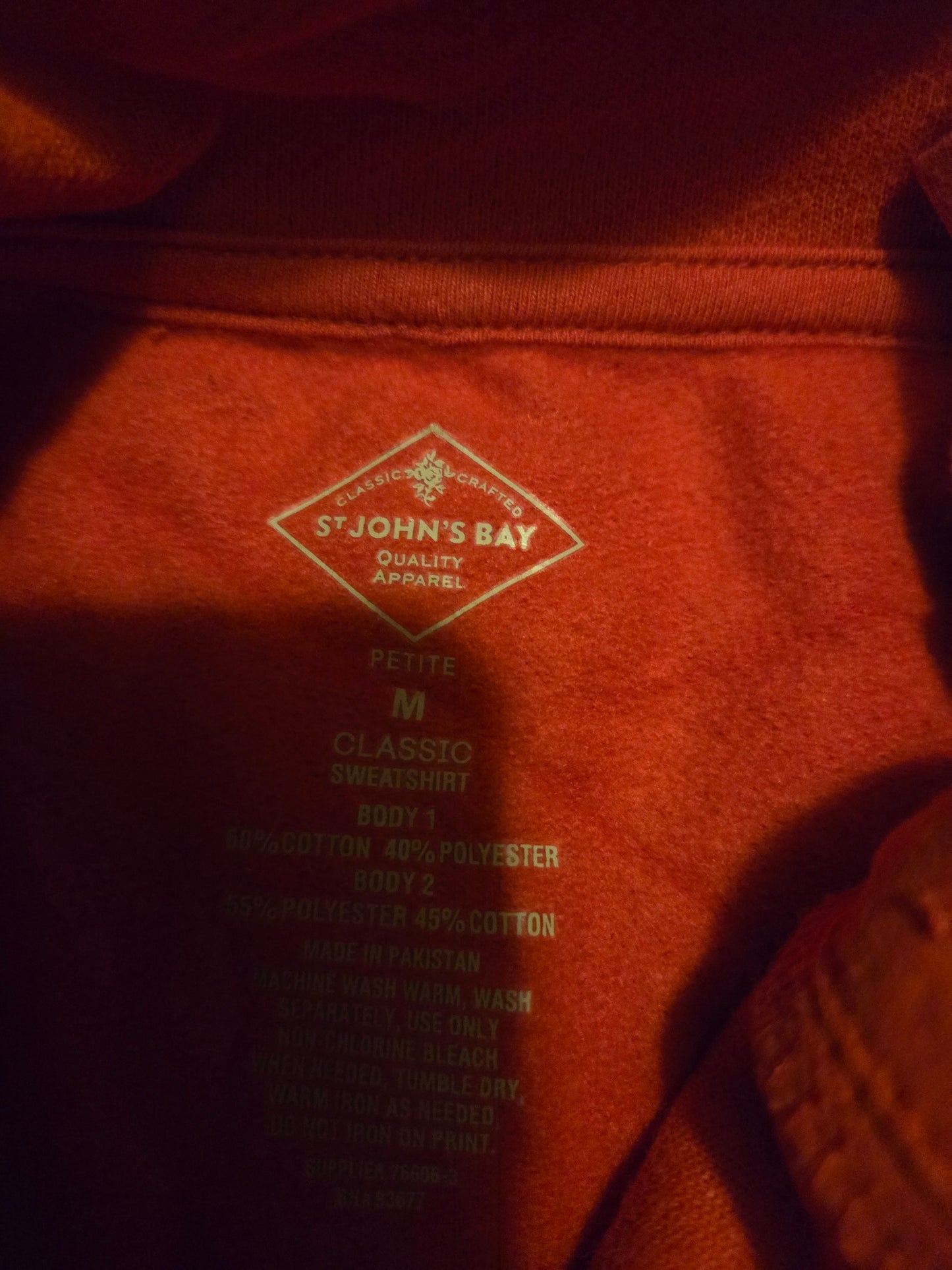 ST JOHN Red Long Sleeve Sweater Size Petite Medium