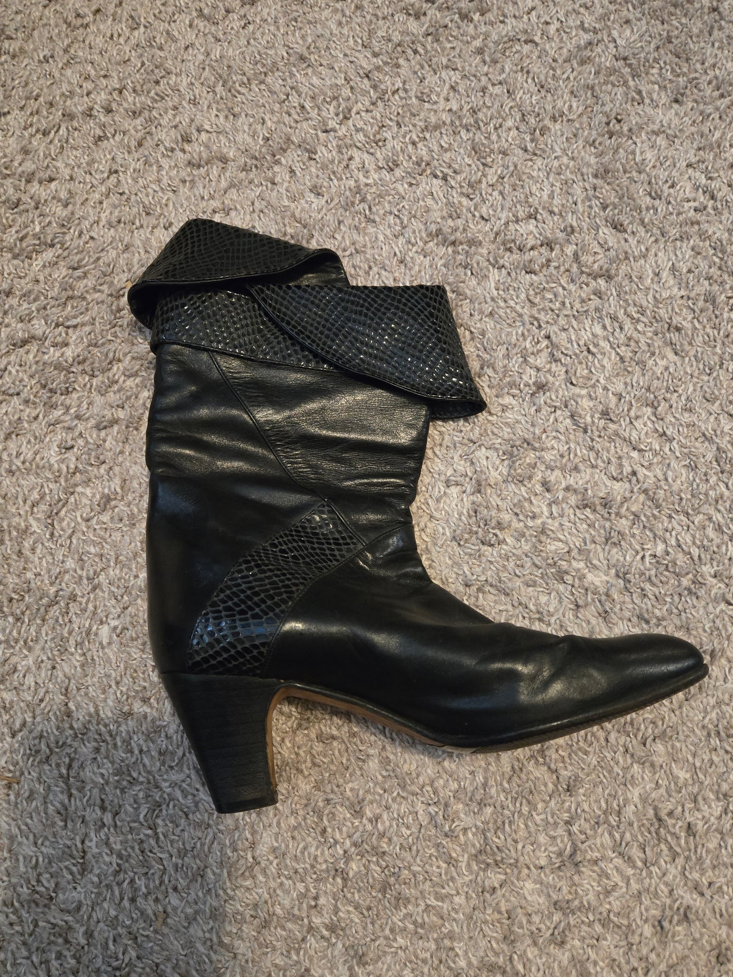 ABulzone Midcalf Black Pull on Boots 2in Heel