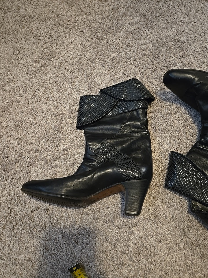 ABulzone Midcalf Black Pull on Boots 2in Heel