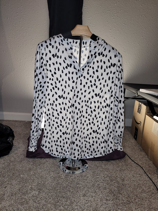 Unbranded Black and White V Neck Shirt - New