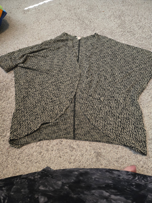 Mossimo Black and Gray Abstract Sweater Cardigan - Gently Used