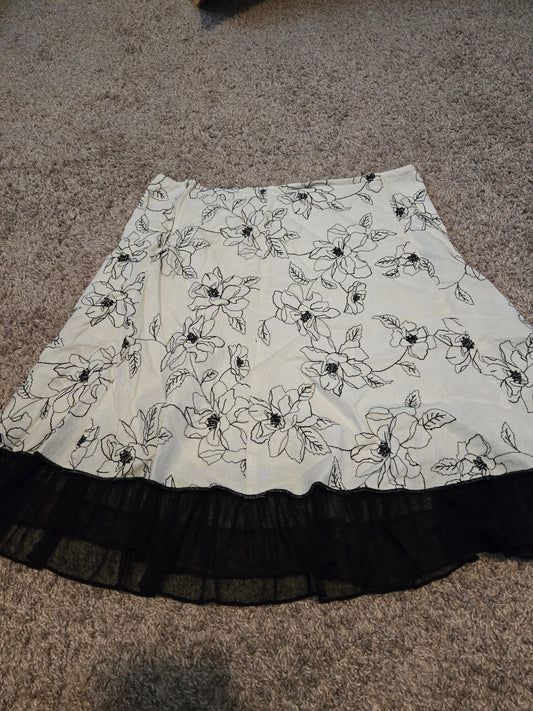 Studio Y White with Black Accent Skirt - Gently Used