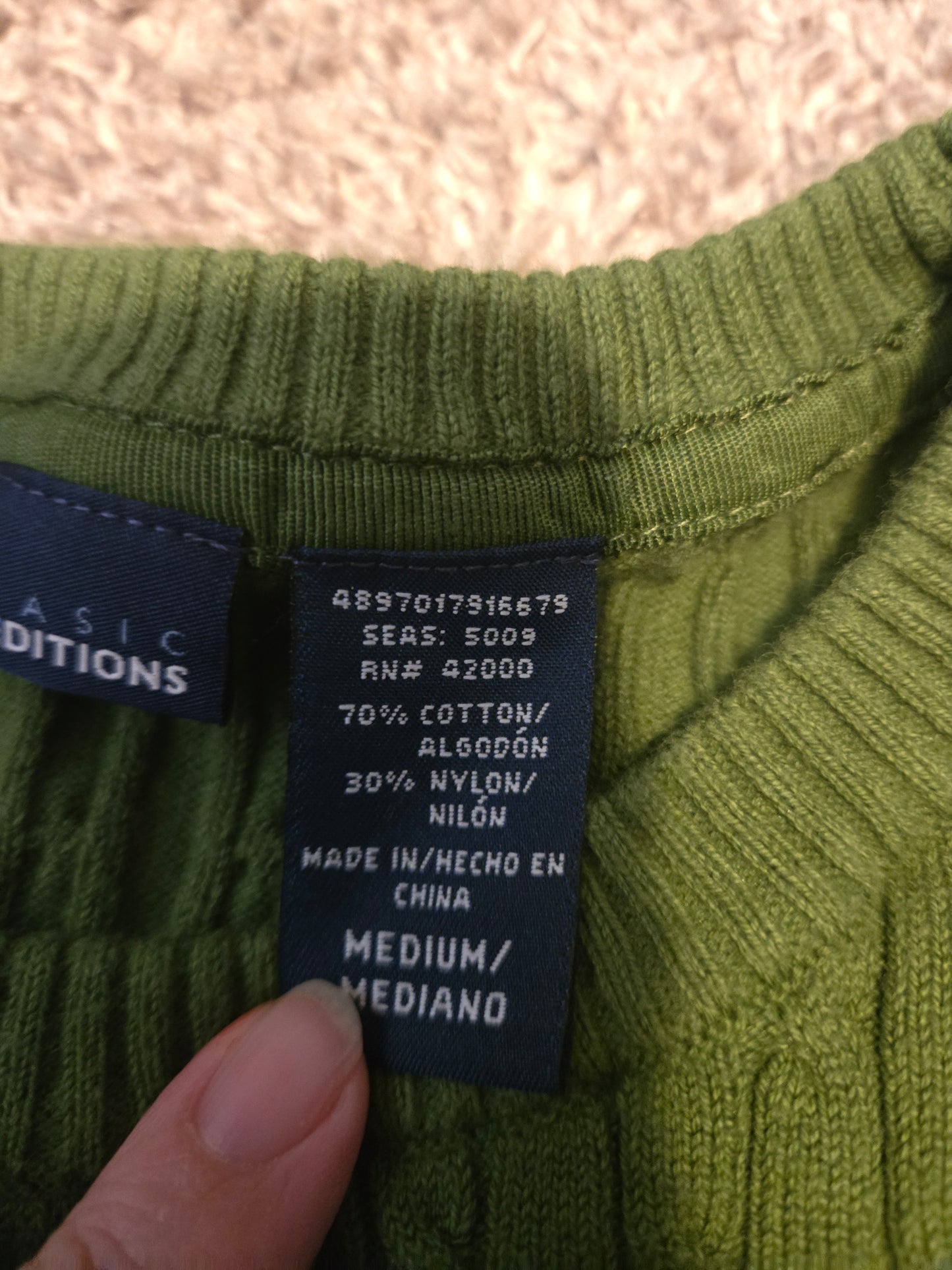 Basic Editions Green Knit Long Sleeve Sweater