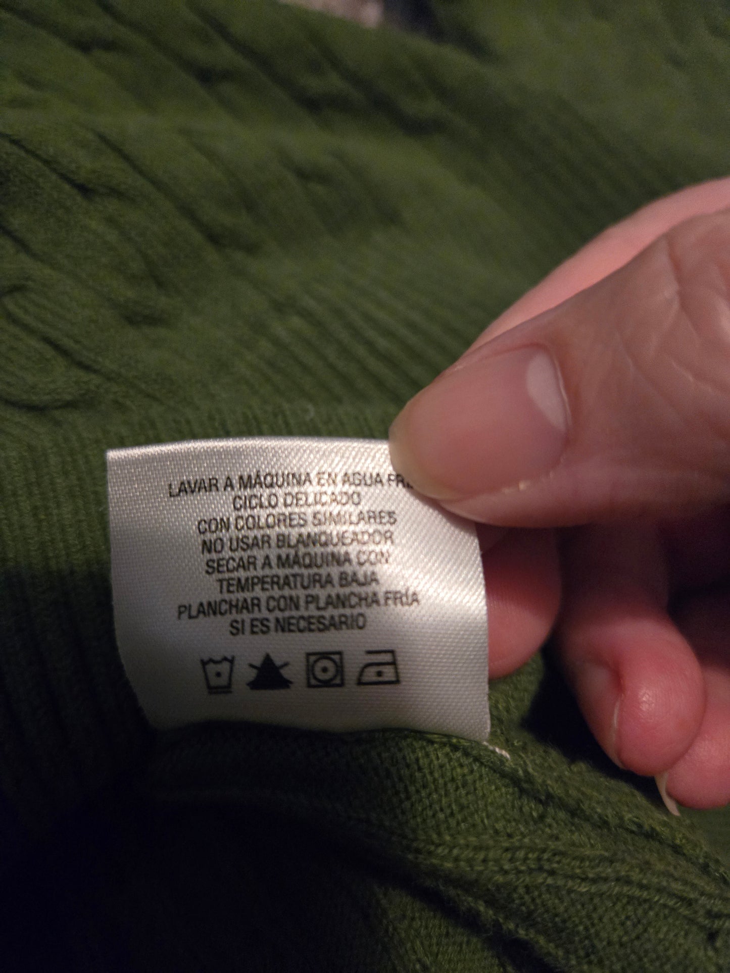 Basic Editions Green Knit Long Sleeve Sweater