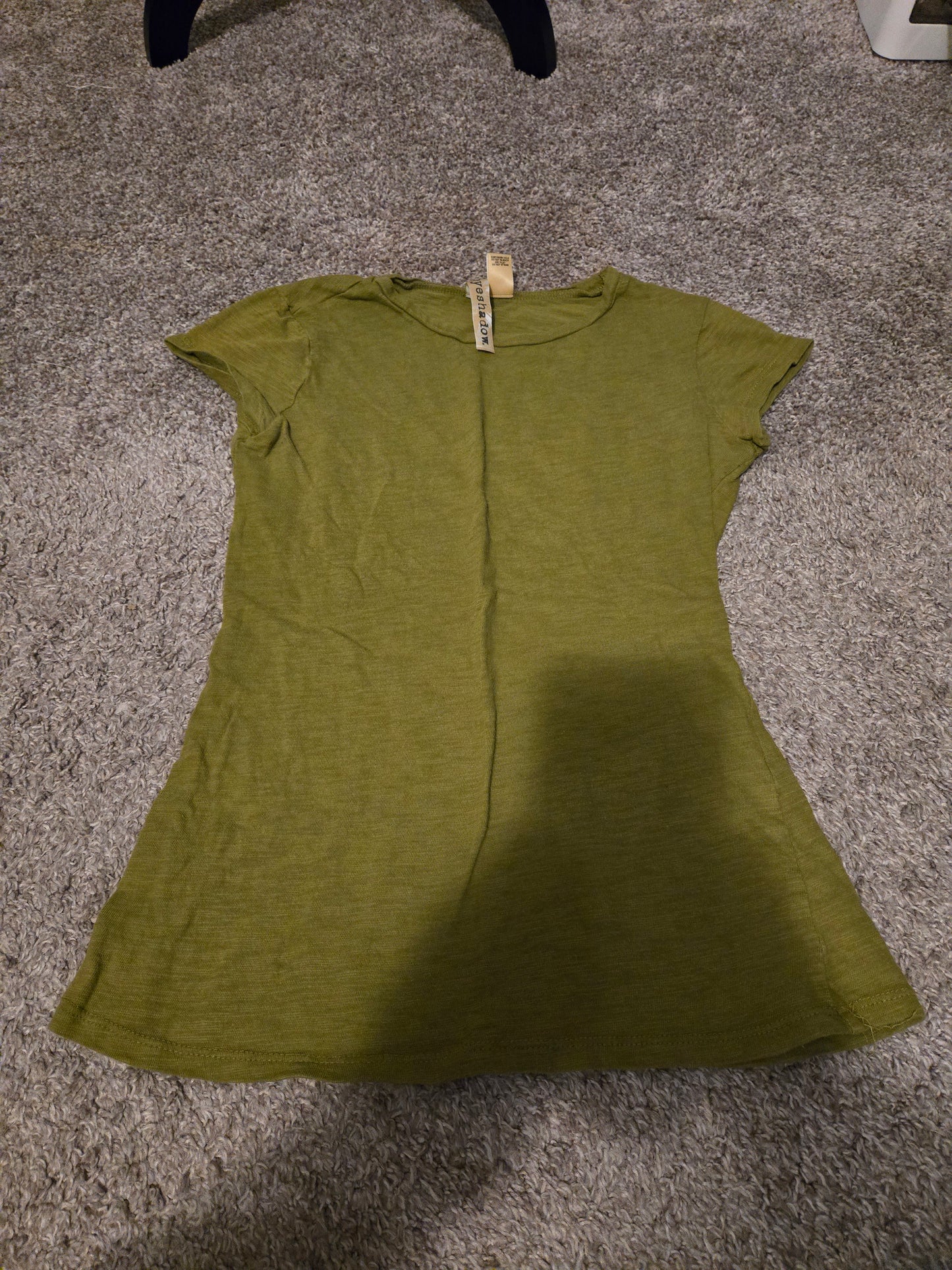 Eyeshadow Green Short Sleeve Shirt  Medium