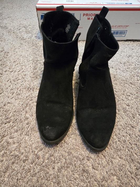 Old Navy Black Suede Booties  On Zip Up Womens 9.5