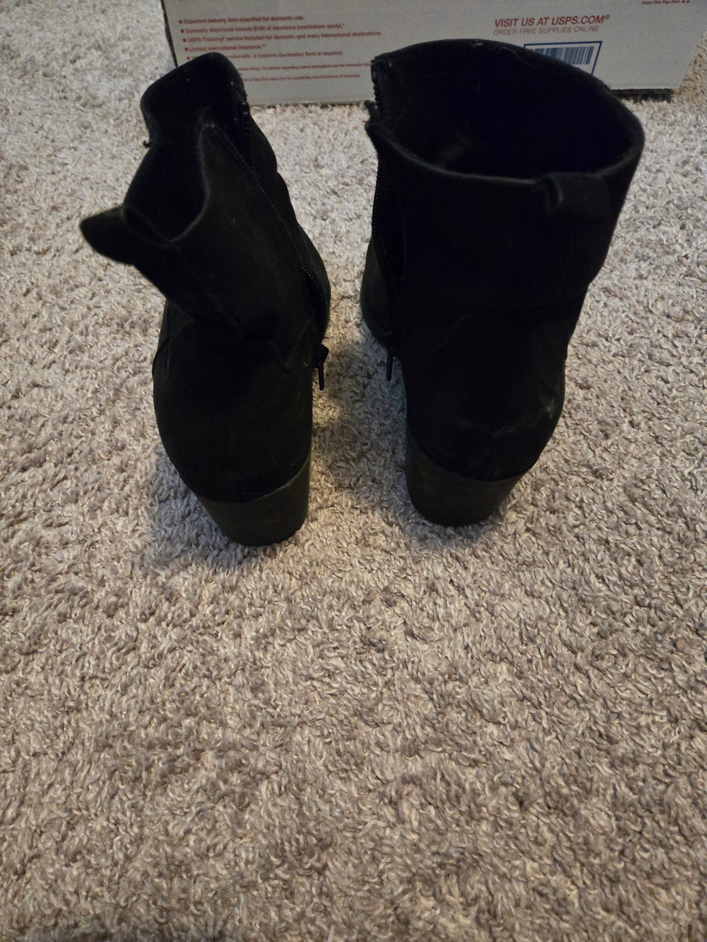 Old Navy Black Suede Booties  On Zip Up Womens 9.5