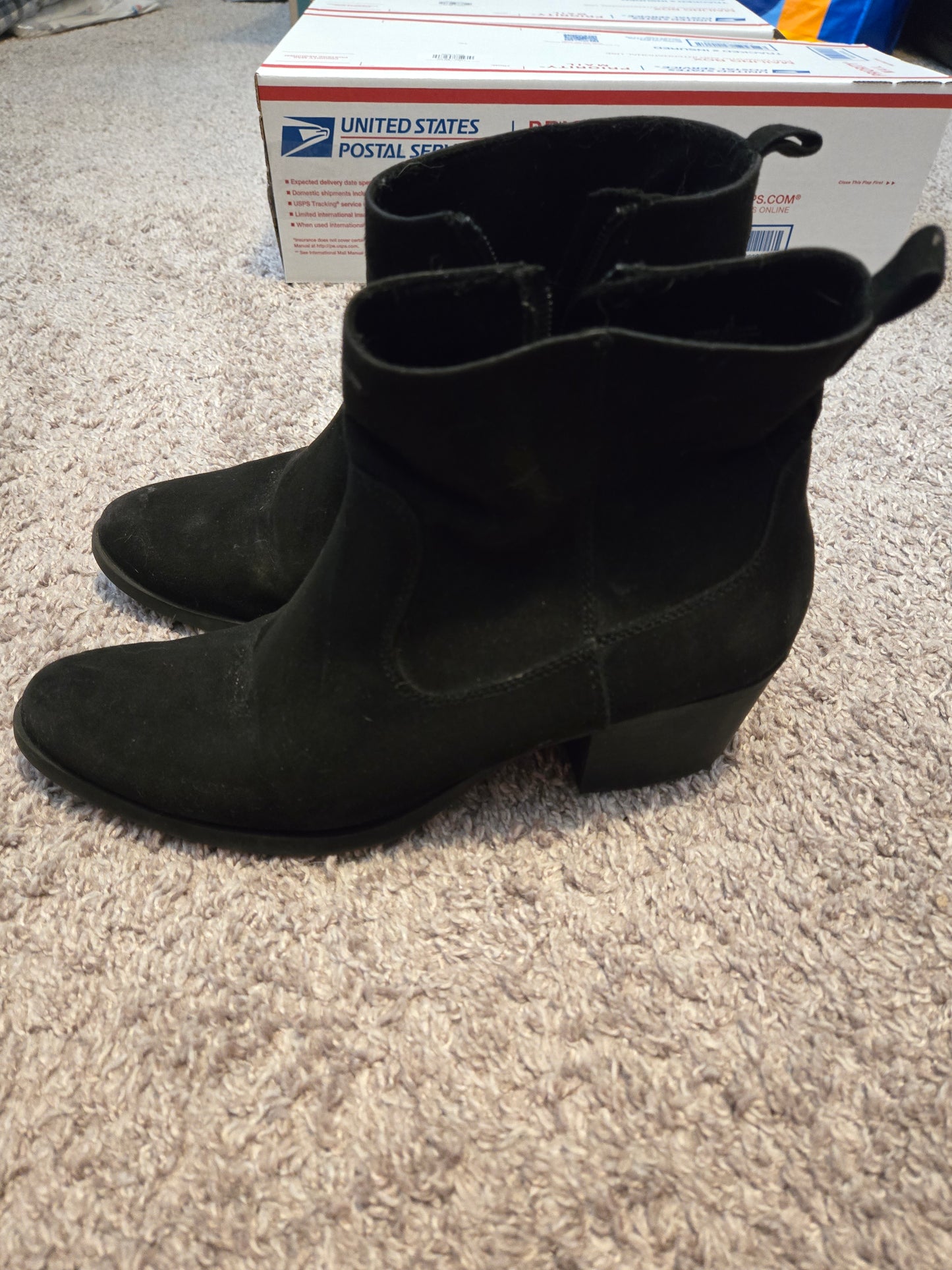Old Navy Black Suede Booties  On Zip Up Womens 9.5