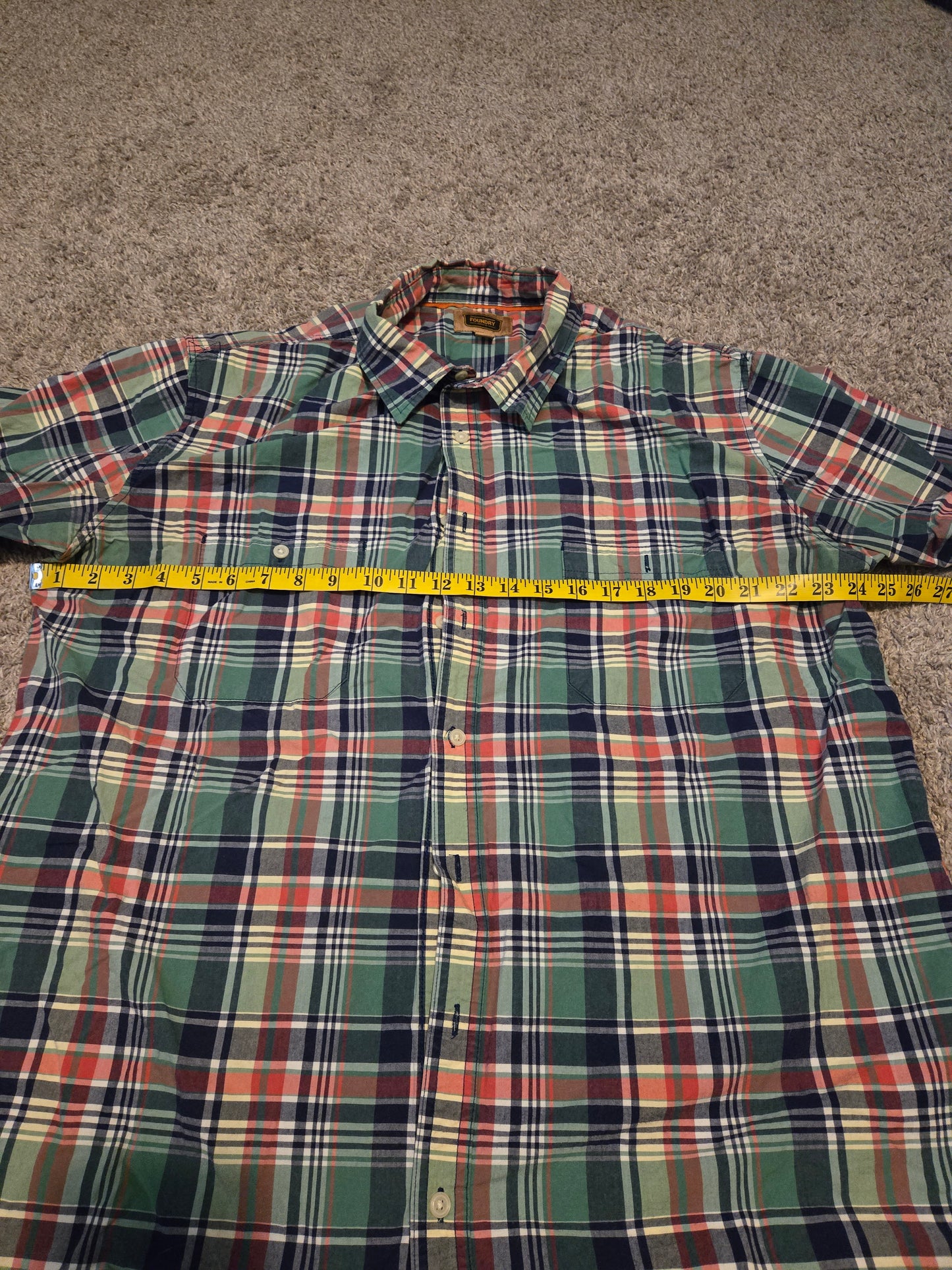 Foundry Shirt Men's XLT Green Plaid Button Down Short Sleeve Comfort Easy Care